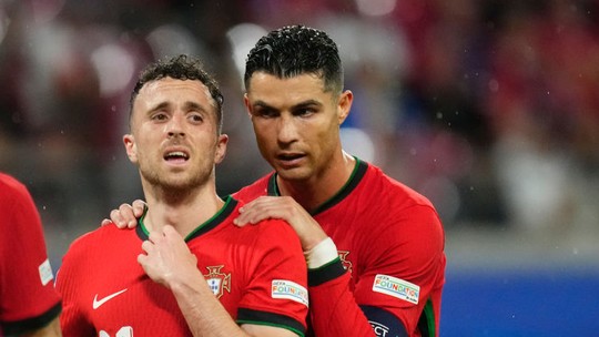 Cristiano Ronaldo lamenta morte de Diogo Jota: "Não faz sentido" - Atacante se manifesta sobre falecimento de companheiro da seleção de Portugal