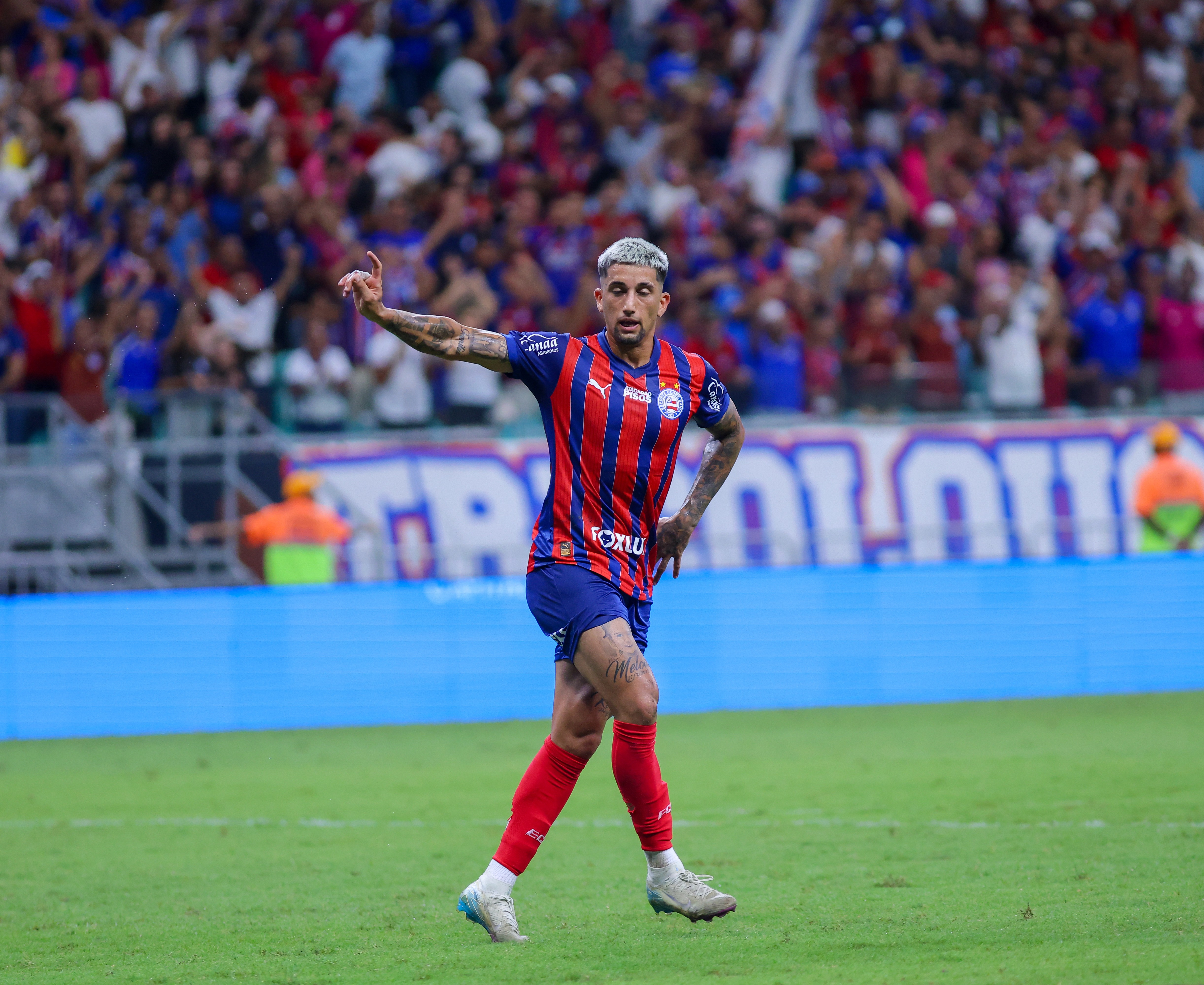 Desfalques abrem espaço para Kike Olivera, que tem Ba-Vi como "chance de recomeço" no Bahia
