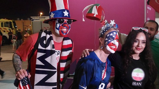 Torcidas de Irã e EUA mostram que futebol supera crises diplomáticas - Foto: (Daniel Mundim)