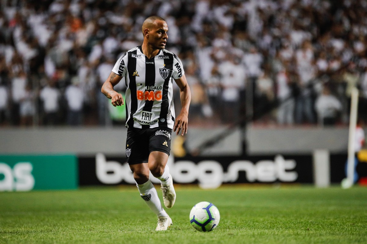 Força física, disposição ofensiva e versatilidade: como lateral-direito ...