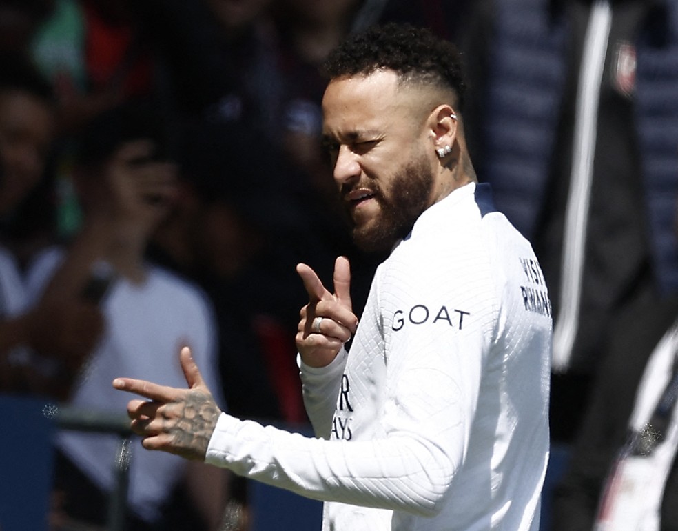 Neymar treino aberto PSG — Foto: Reuters