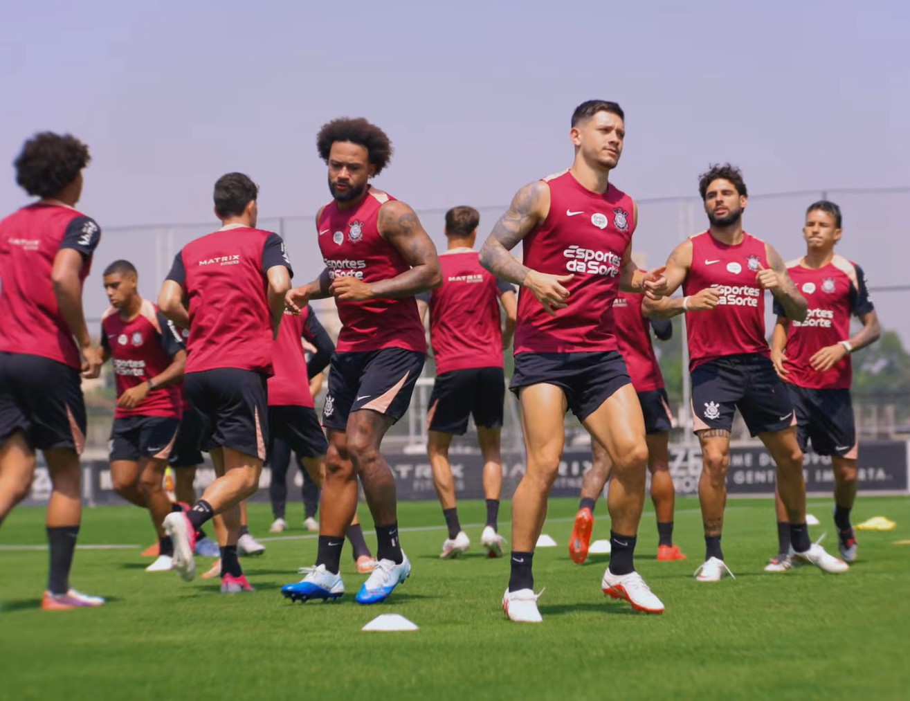 Treino do Corinthians: Preparação intensa e retorno gradual de Yuri Alberto