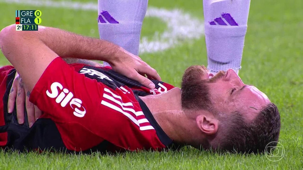 Exames apontam contusão torácica em Léo Pereira, do Flamengo