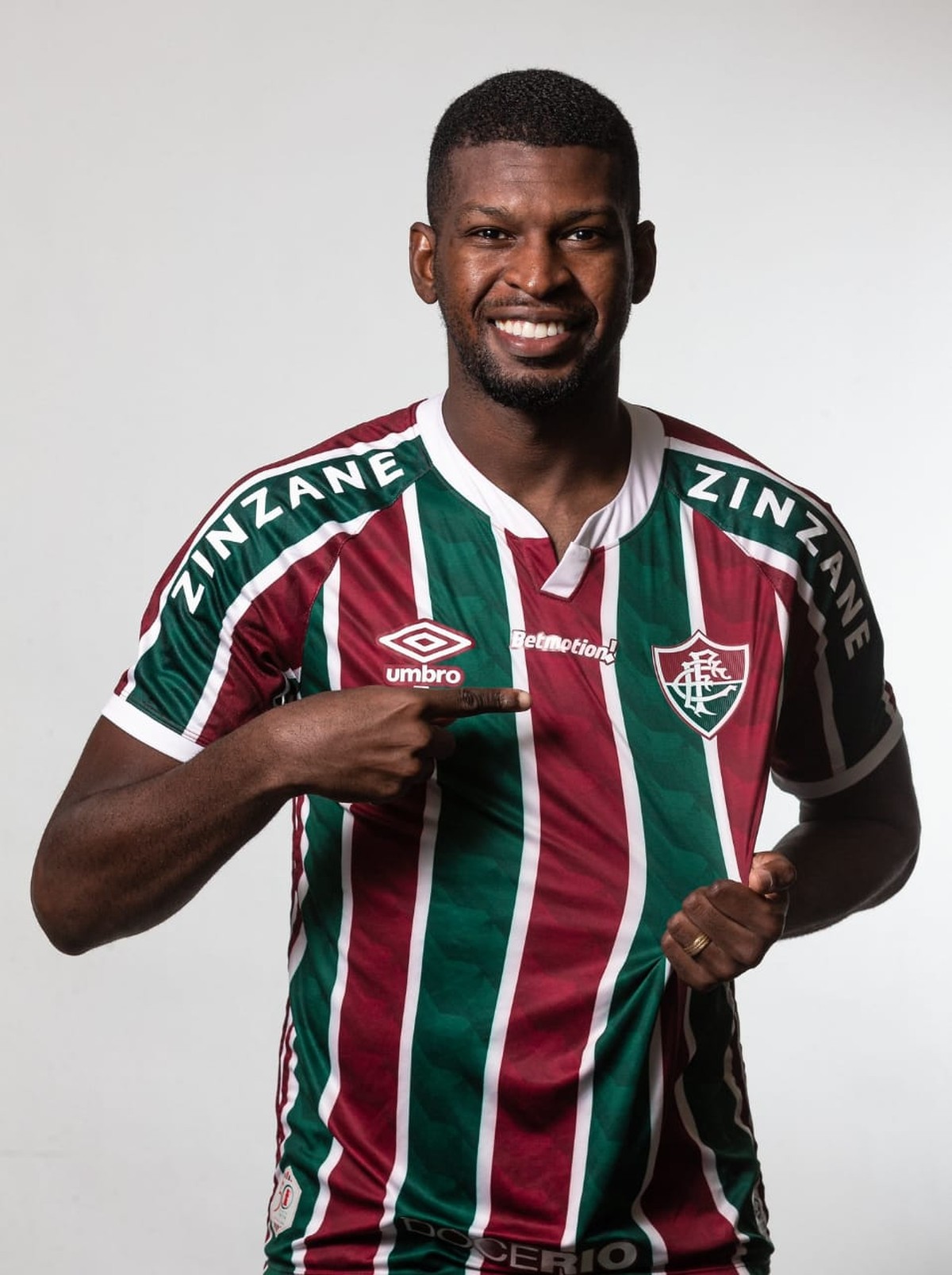 Reforço para 2021, zagueiro Rafael Ribeiro se apresenta à torcida do ...