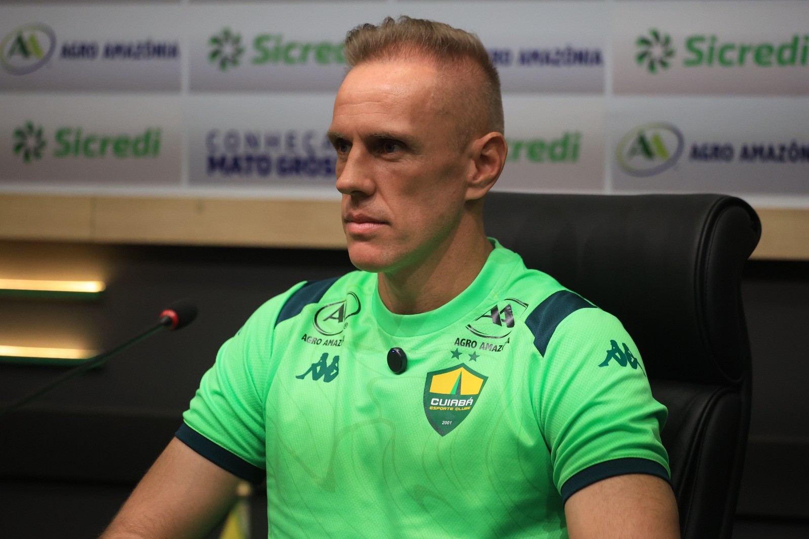 João Carlos cobra força do Cuiabá em casa na reta final da Série B
