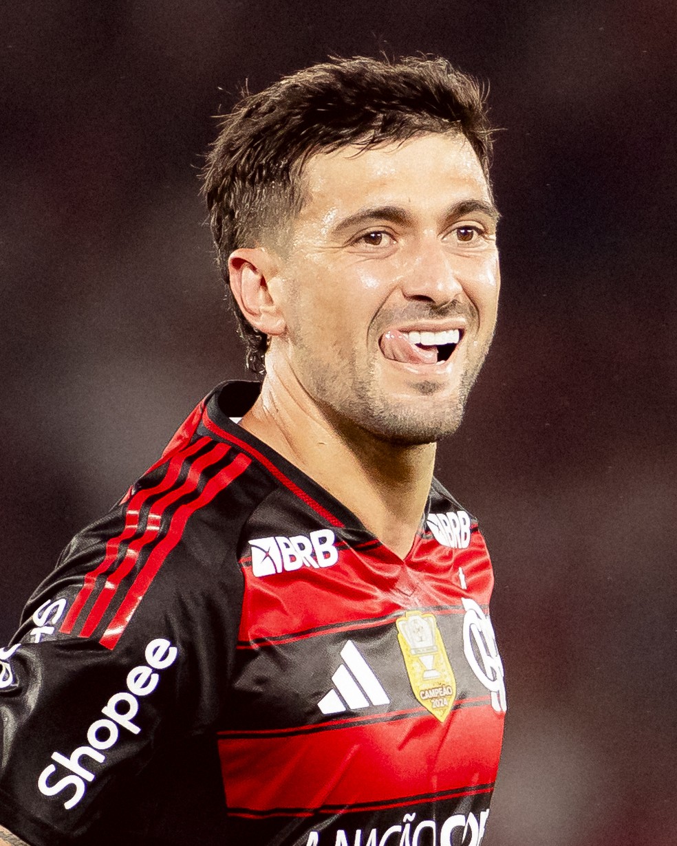 Arrascaeta comemora seu gol em Flamengo x Vitria  Foto: Adriano Fontes/Flamengo