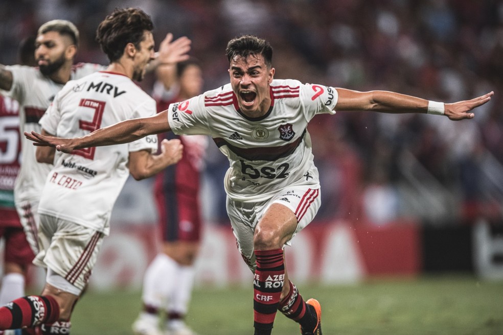 Real Madrid intensifica contatos e se aproxima de tirar Reinier do Flamengo