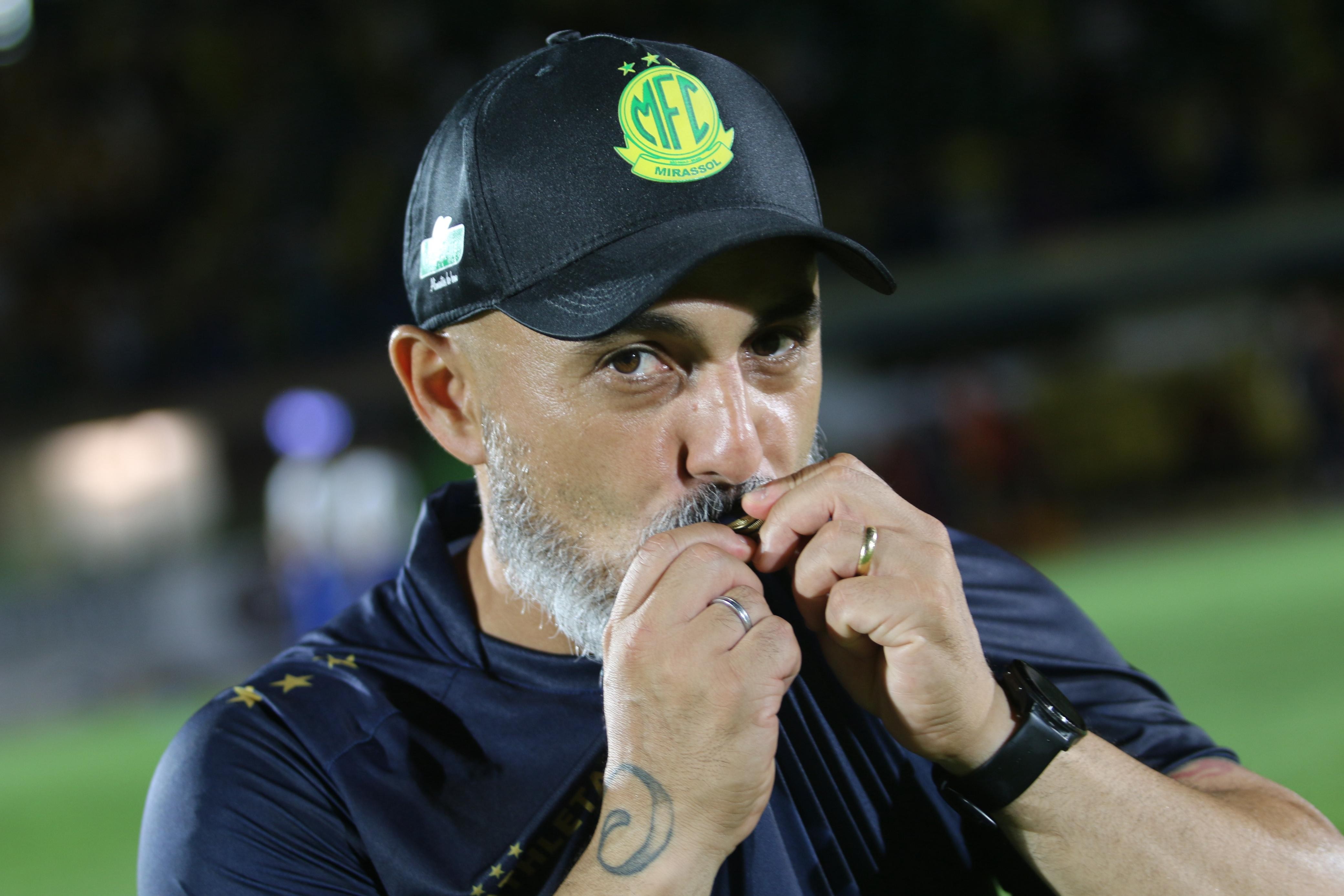 Guanaes motiva atletas após vitória do Mirassol: Time grande não tolera desaforo