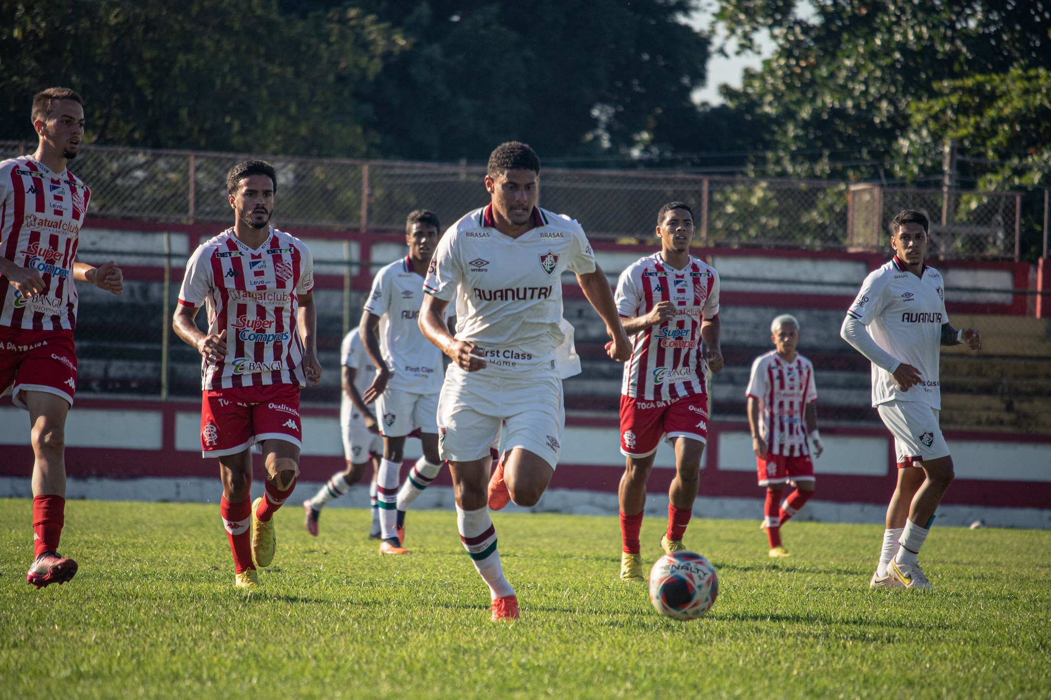 Fluminense empata com o Bangu pela ida das quartas de final do Carioca ...