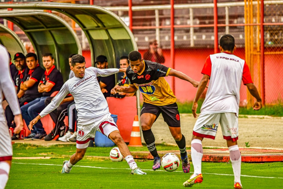 Pouso Alegre vence o Juventus por 3 a 1 em jogotreino a 15 dias da