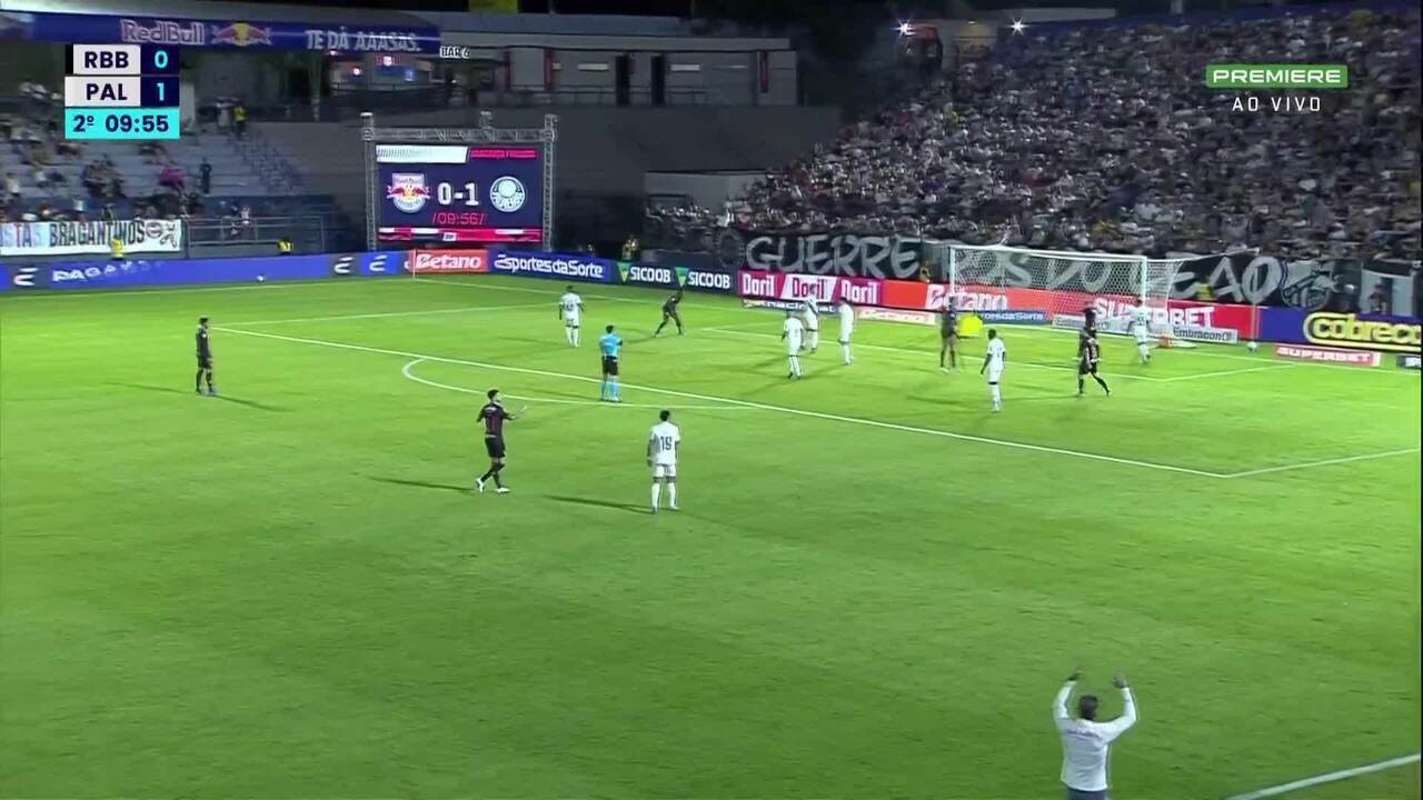 Carlos Miguel destaca empenho do Palmeiras em vitória contundente: 