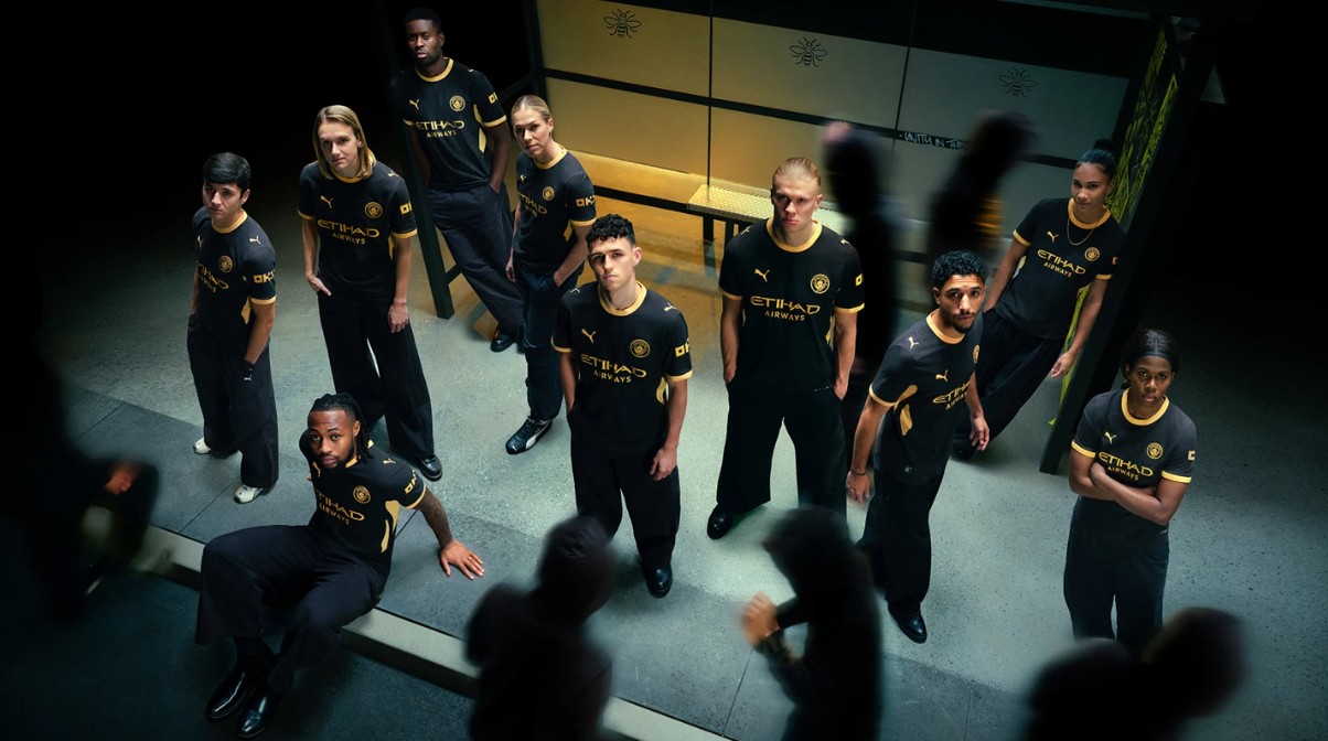 Manchester City apresenta nova camisa inspirada em símbolo da cidade; veja