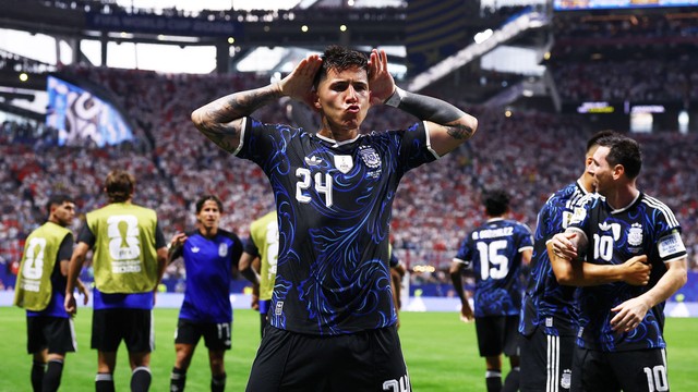 Gol de Enzo Fernández - Inglaterra x Argentina