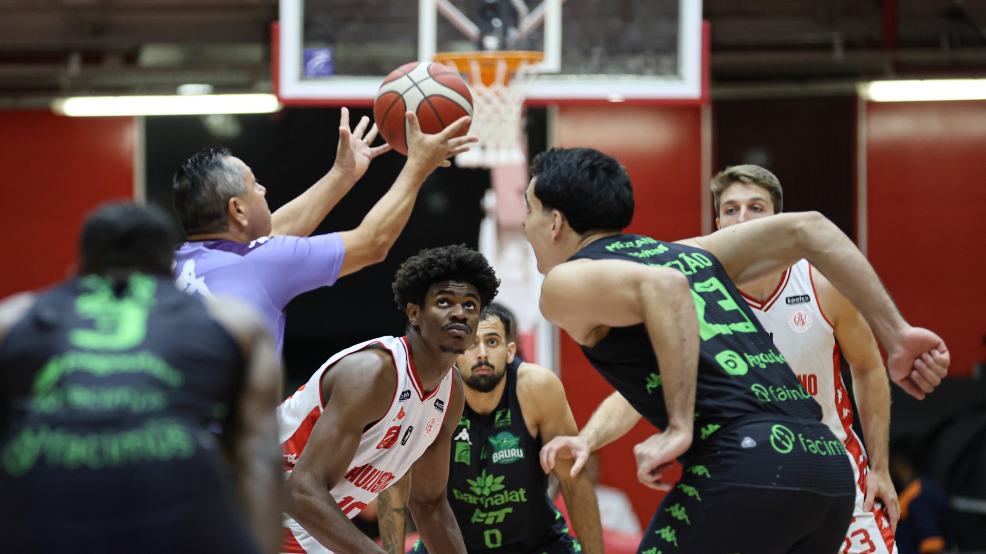 Bauru recebe Paulistano no Panela e tenta empatar série das oitavas do NBB