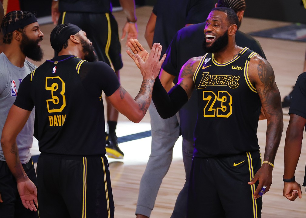 Lebron 2020 sales