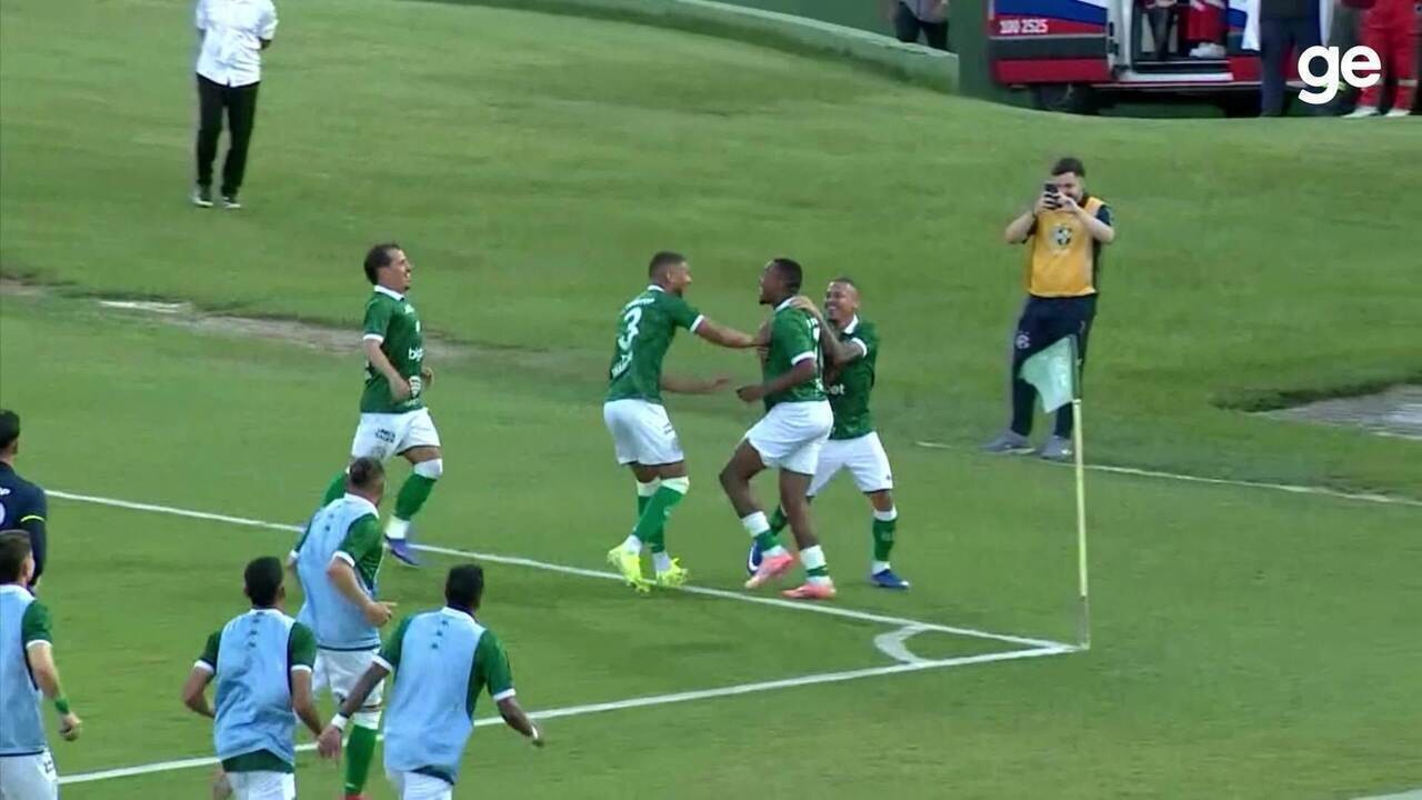 Guarani é vaiado após empate frustrante com o Itabaiana na Série C