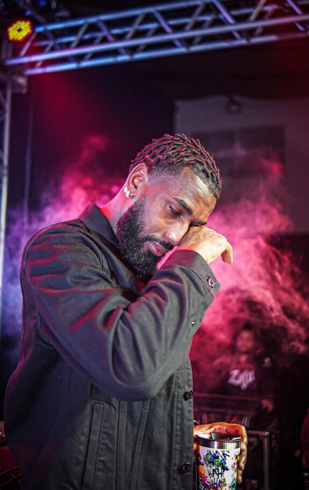 Gerson se emociona durante festa de despedida &mdash; Foto: Divulga&ccedil;&atilde;o / Vianna fot&oacute;grafo
