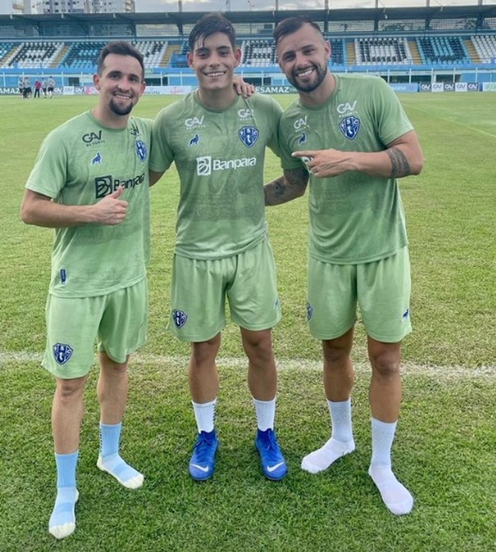 Jogadores e ex-atletas do Corinthians zoam o Palmeiras após