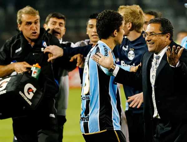Grêmio enfrenta Huachipato em confronto decisivo no Chile