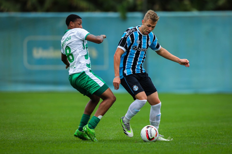 Grêmio aplica 11 a 0 sobre o Rio Pardense e assume a liderança no grupo C  da Copa FGF