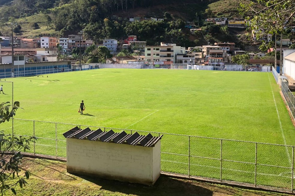 Santa Maria Futebol Clube - 🔴 INÍCIO DO JOGO AD Oliveirense - Santa Maria  FC A FORÇA DE UM POVO 🐓