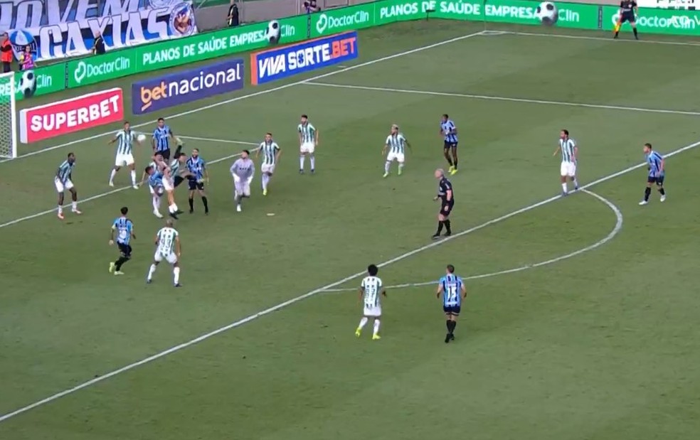 Gol do Grêmio aos 51 do segundo tempo — Foto: Reprodução