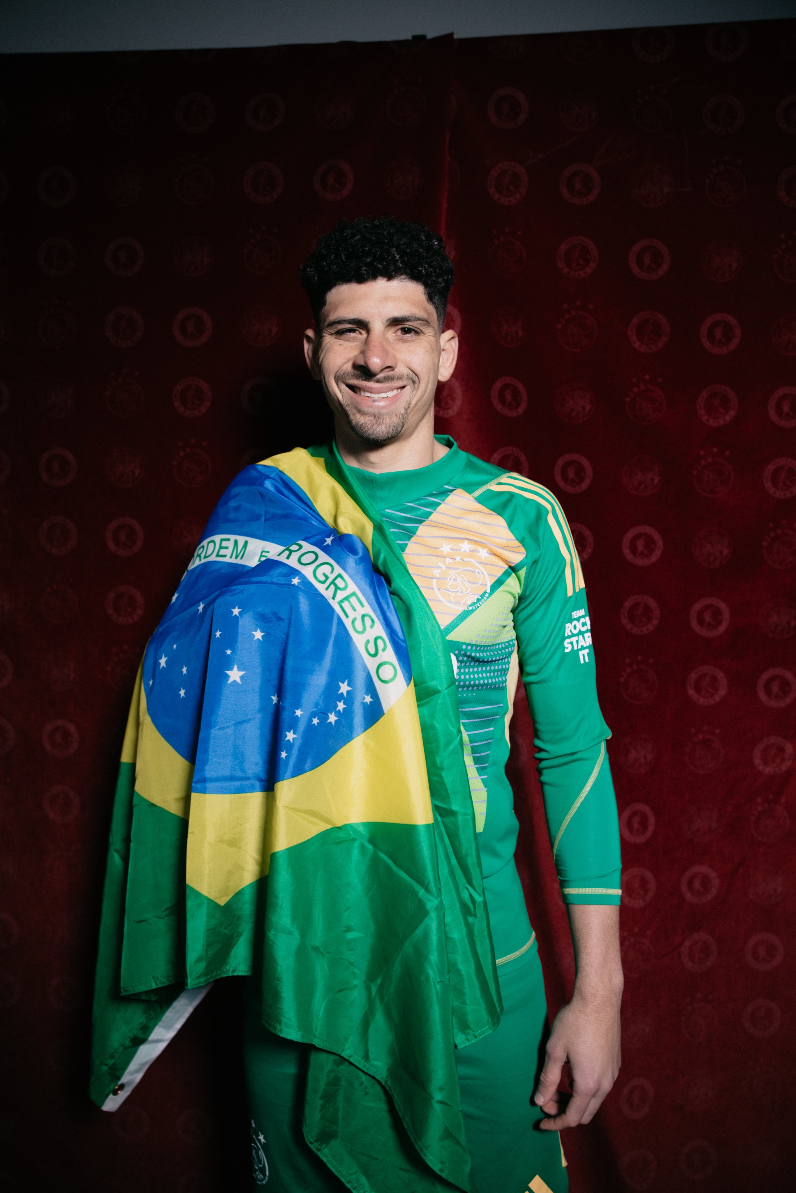 Grêmio busca goleiro e antigo alvo volta à pauta; saiba mais