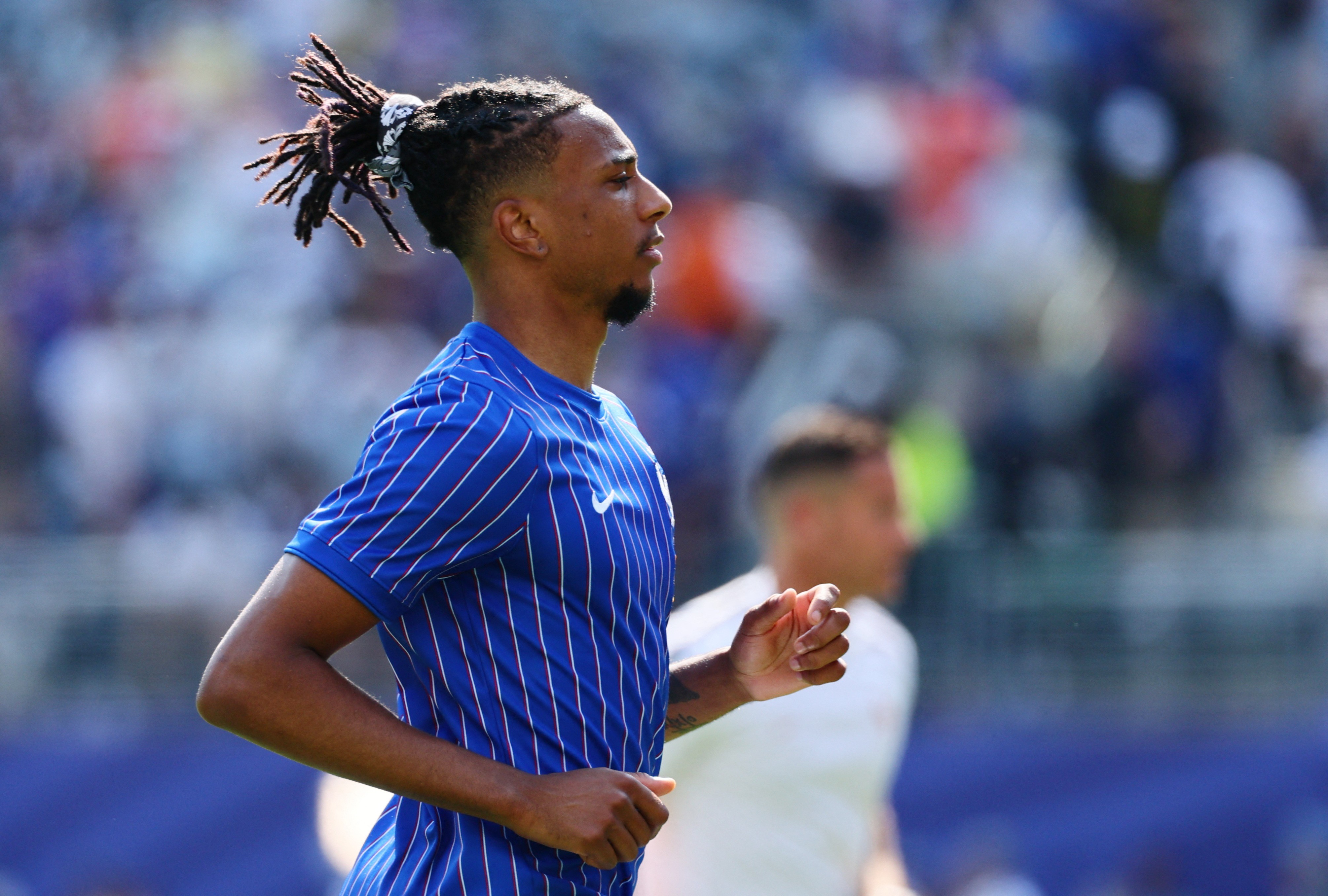 Ídolos franceses, Platini e Henry enchem a bola de Olise: "Jogador mais importante da seleção"