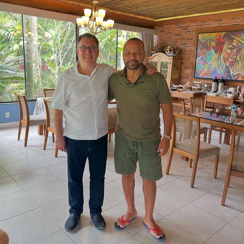 Marcelo Teixeira encontra Neymar Pai em Mangaratiba — Foto: Reprodução/Instagram