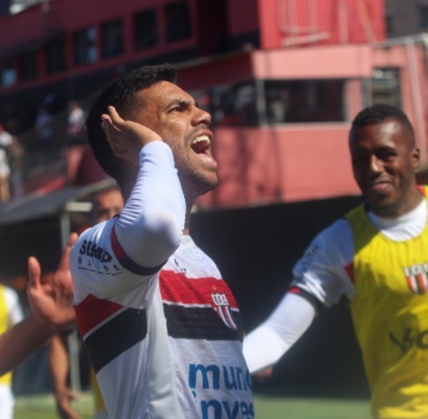 Botafogo-SP renova contrato de três jogadores para 2024, botafogo-sp