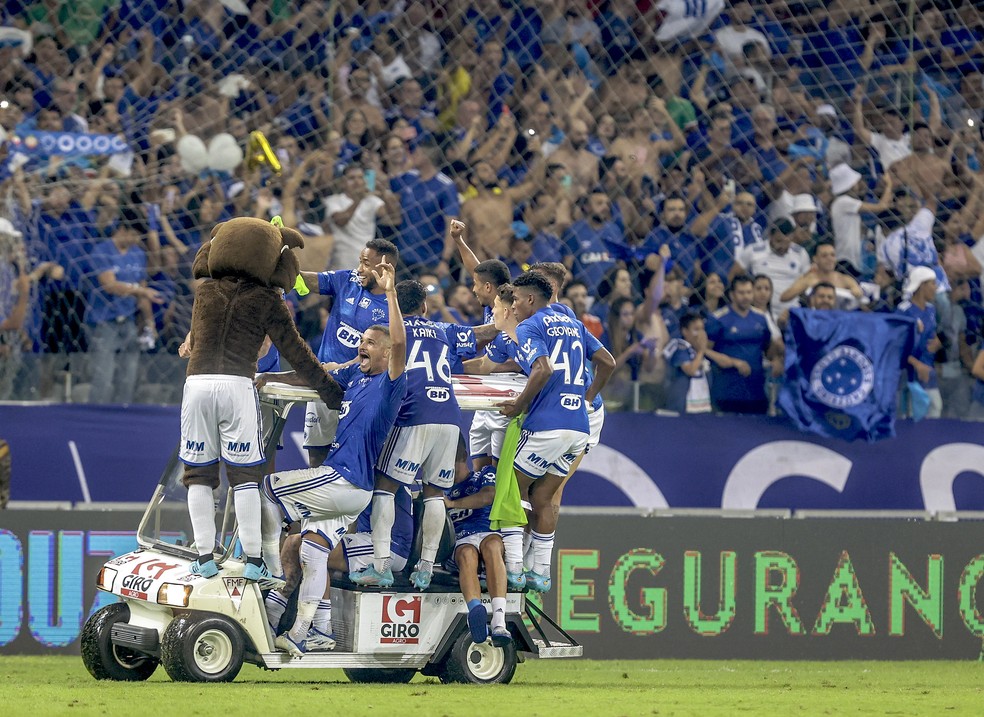 Confira os resultados de ontem,os jogos de hoje e a classificação  atualizada da Série B do Campeonato Brasileiro. - Jornal da Mídia