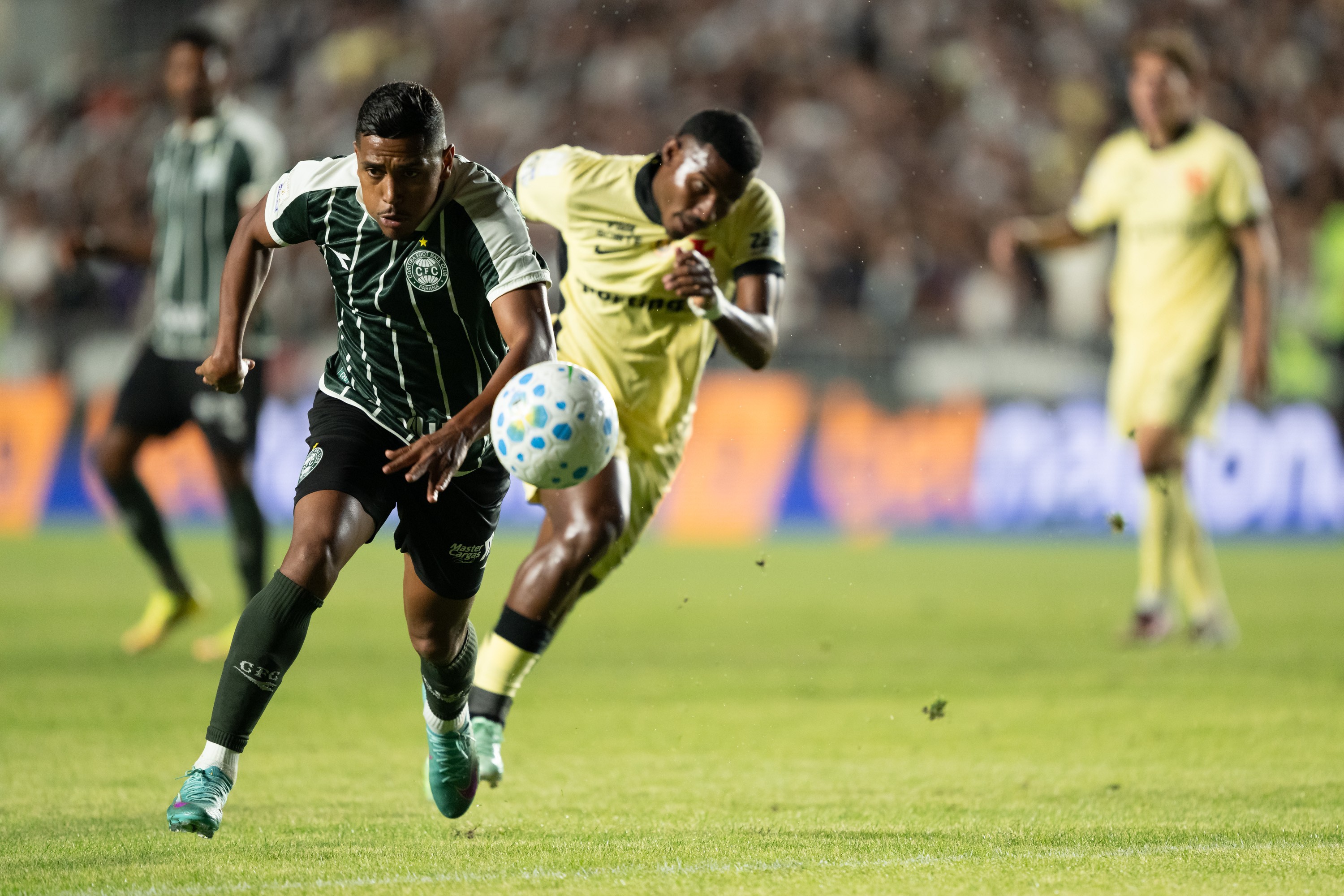 Atuações do Coritiba: time todo vai mal em goleada sofrida para o Vasco; dê suas notas
