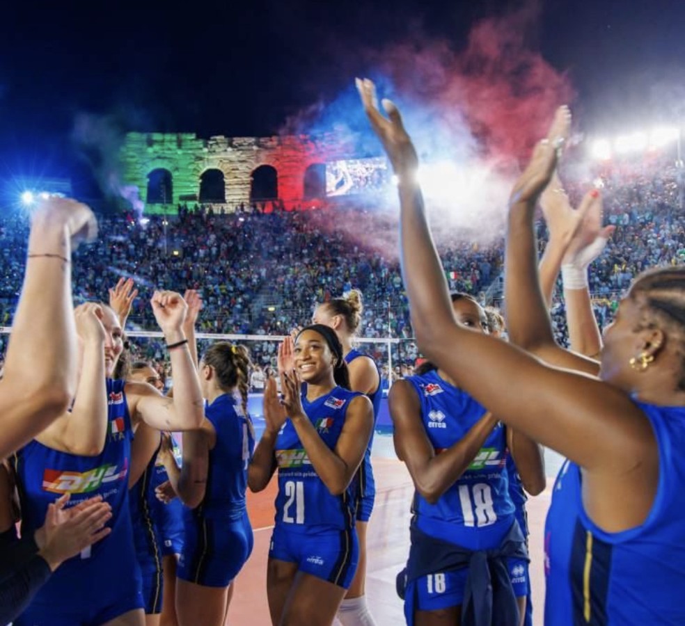 Seleção da Itália impressiona com jogo de vôlei em anfiteatro de  gladiadores, vôlei