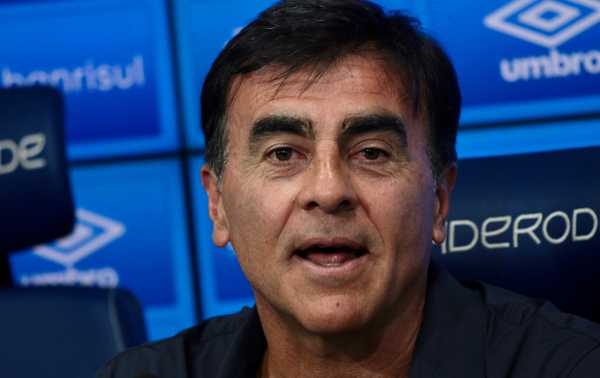 NOVO COMANDO NO GRÊMIO! Gustavo Quinteros promete equipe intensa e sólida defensivamente!