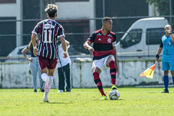 Palmeiras supera Flamengo e Goiás e tem o maior surto de Covid-19 no  Brasileiro