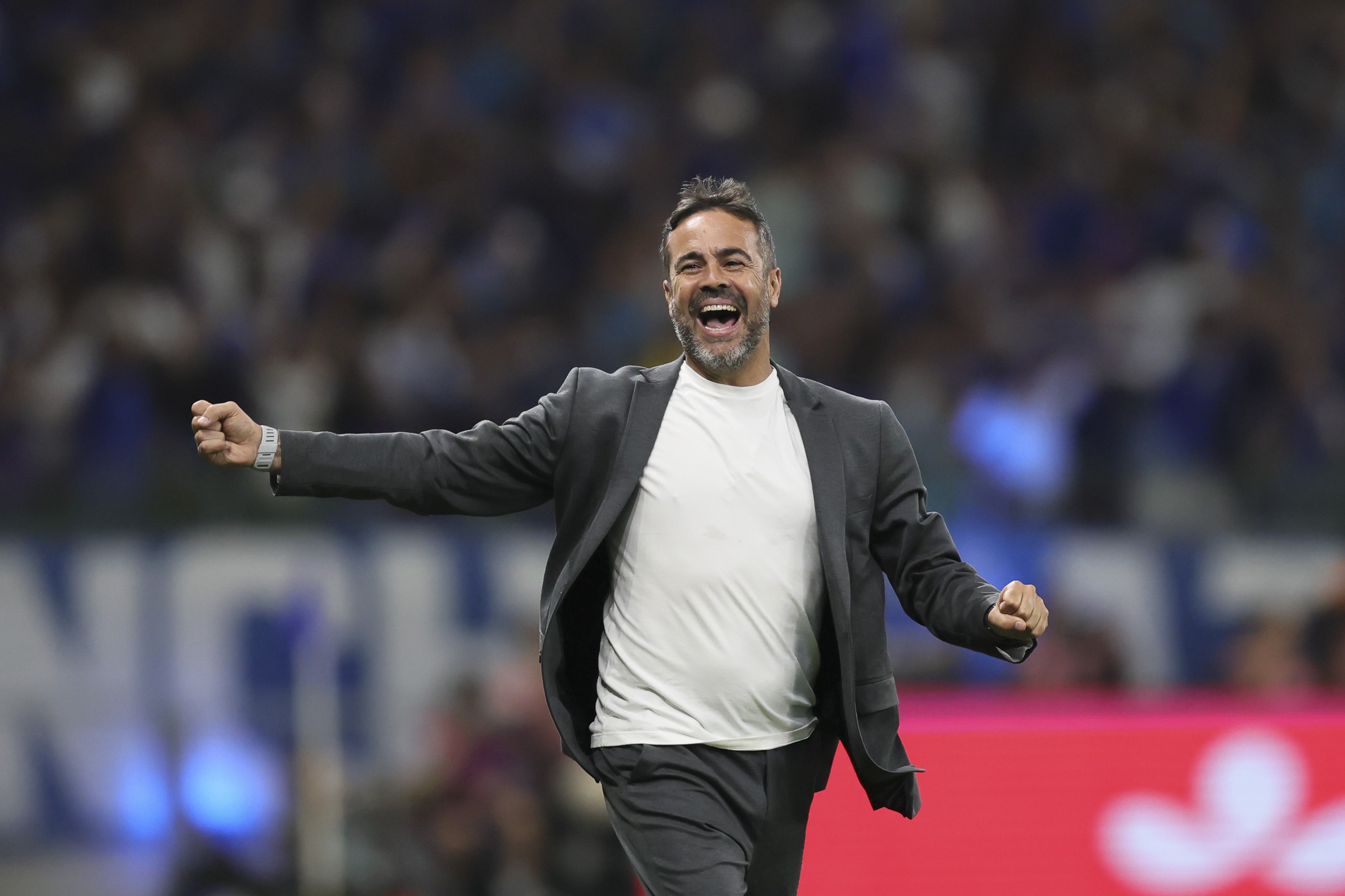 Conflito de gigantes: Cruzeiro e Flamengo empatam em duelo que preenche calendário desafiador