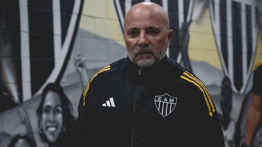 Sampaoli se emociona com vitória do Atlético-MG: "Defenderam com o coração"