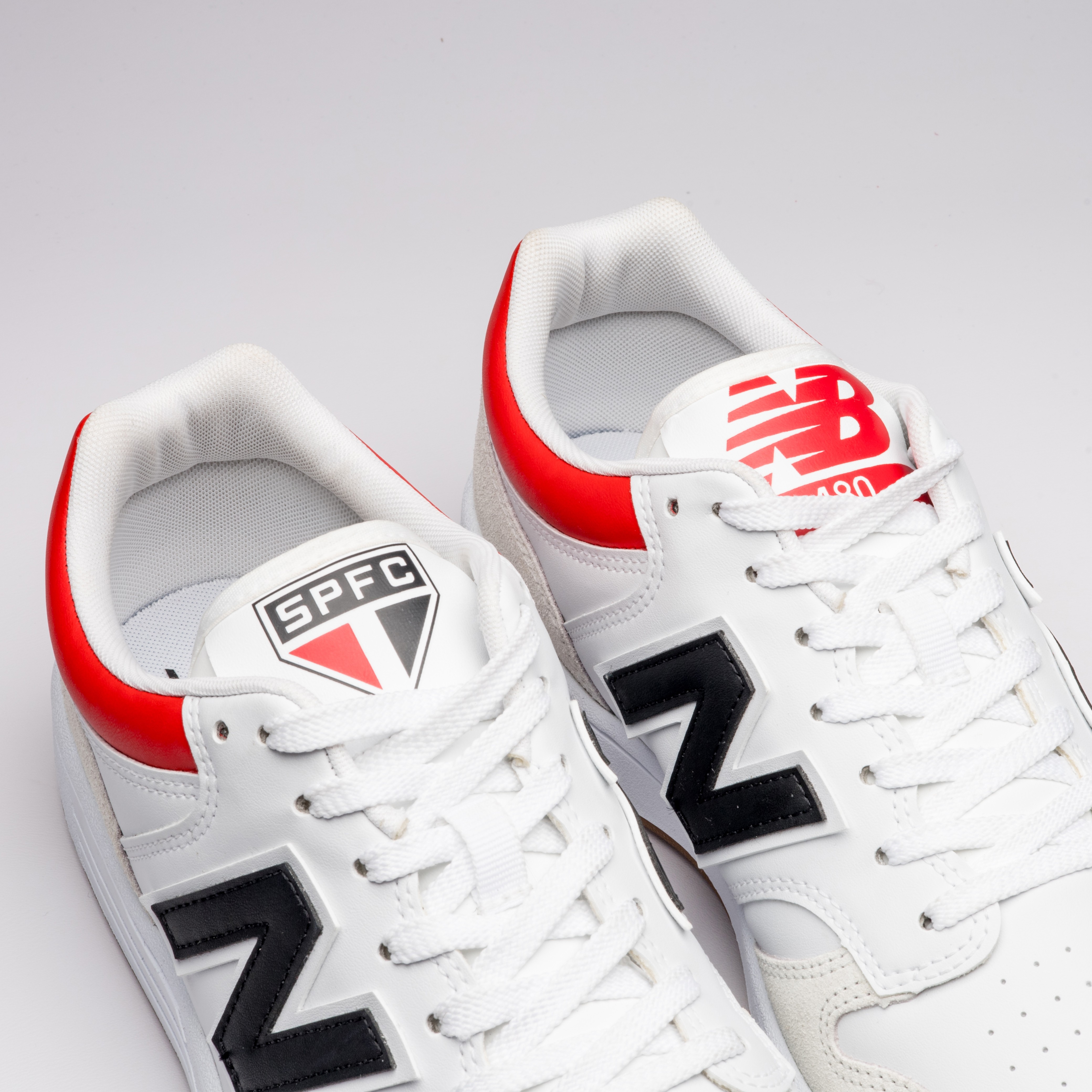 São Paulo celebra 20 anos do tri mundial com lançamento de tênis e nova camisa