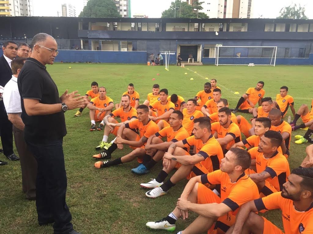 Após temporada frustrante na Alemanha, Ribamar retorna livre ao Brasil, botafogo