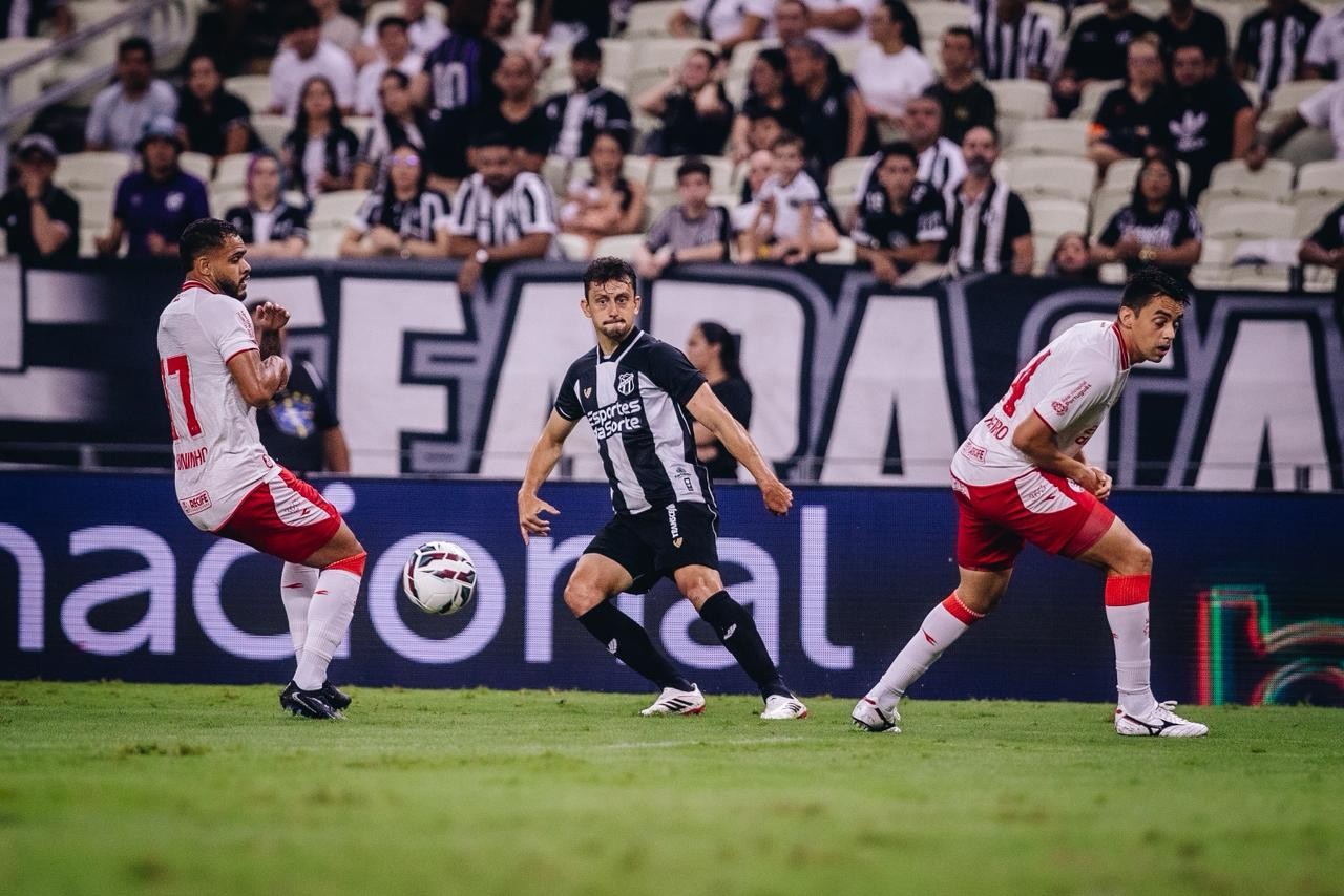 Análise: Ceará vence Náutico com competitividade necessária  | Ge