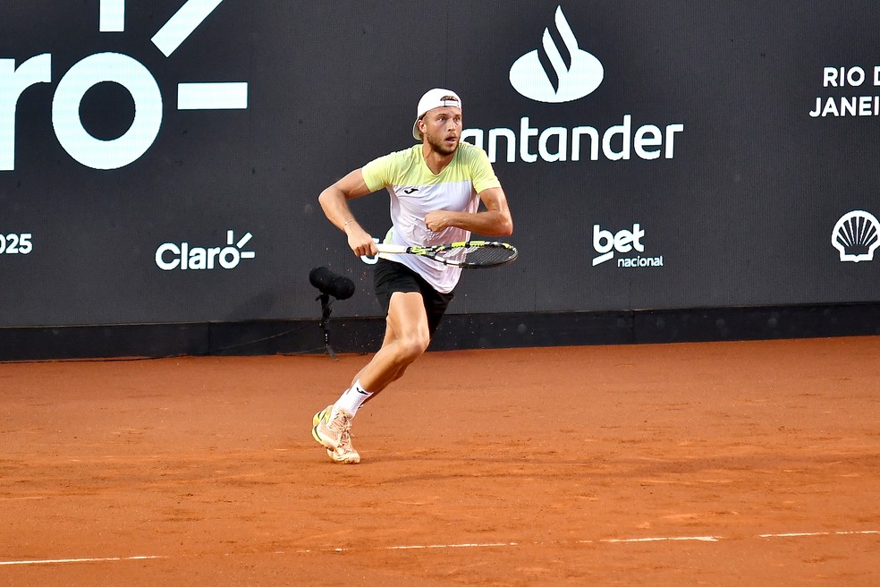 Alexandre Muller na final do Rio Open — Foto: Fotojump