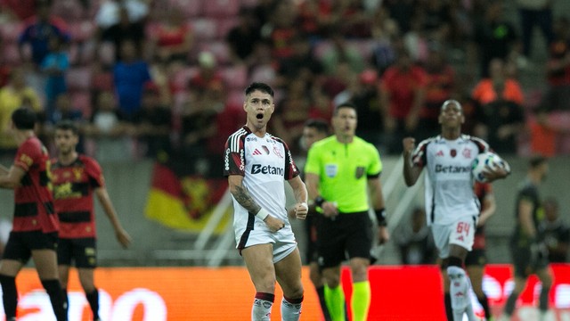 Flamengo vence com goleada Histórica: Flamengo arranca 5x1 em cima do Sport