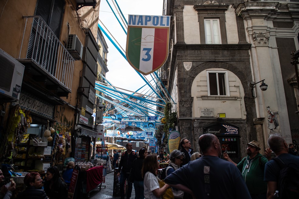 Napoli mira abrir 18 pontos de vantagem na liderança do Italiano