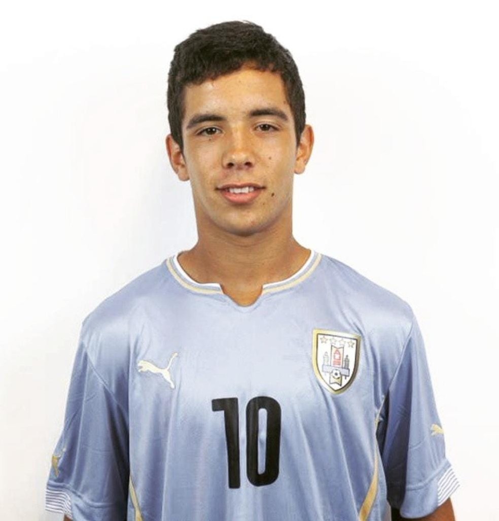 Leo Fernández na seleção uruguaia sub-17 — Foto: Divulgação