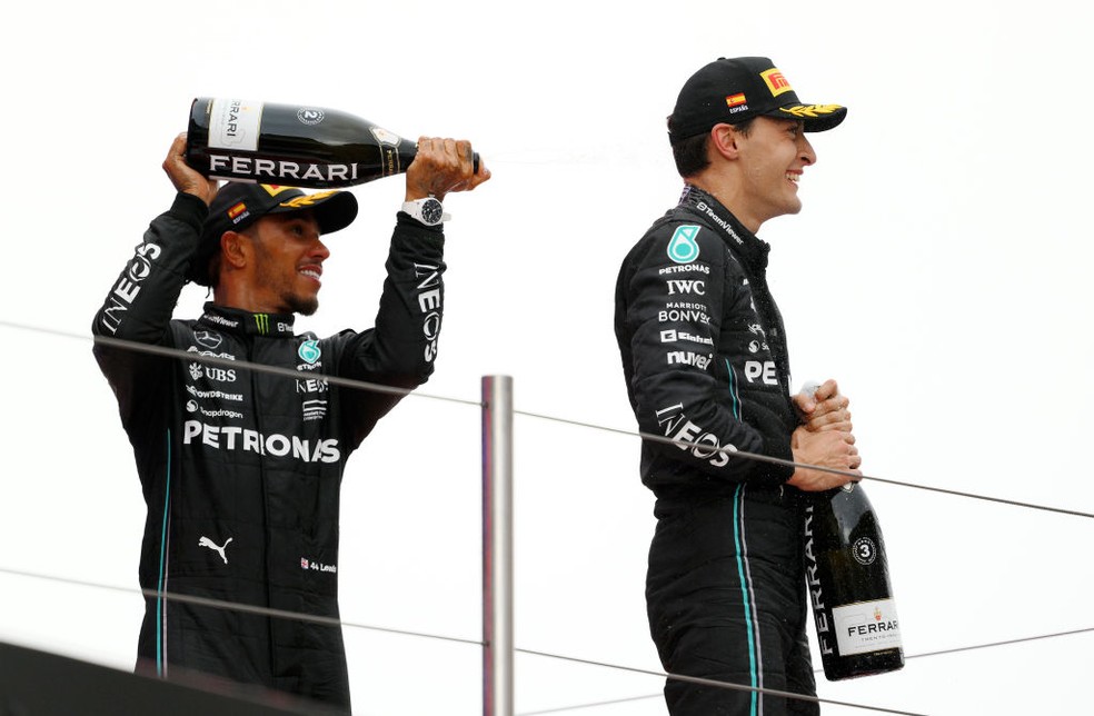GP Japão F1, TL2: George Russell e Lewis Hamilton mais rápidos do