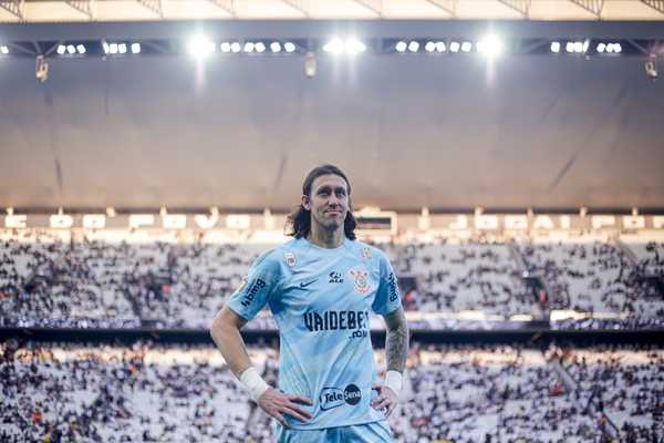 Decisão de Cássio: Ficar ou Sair do Corinthians