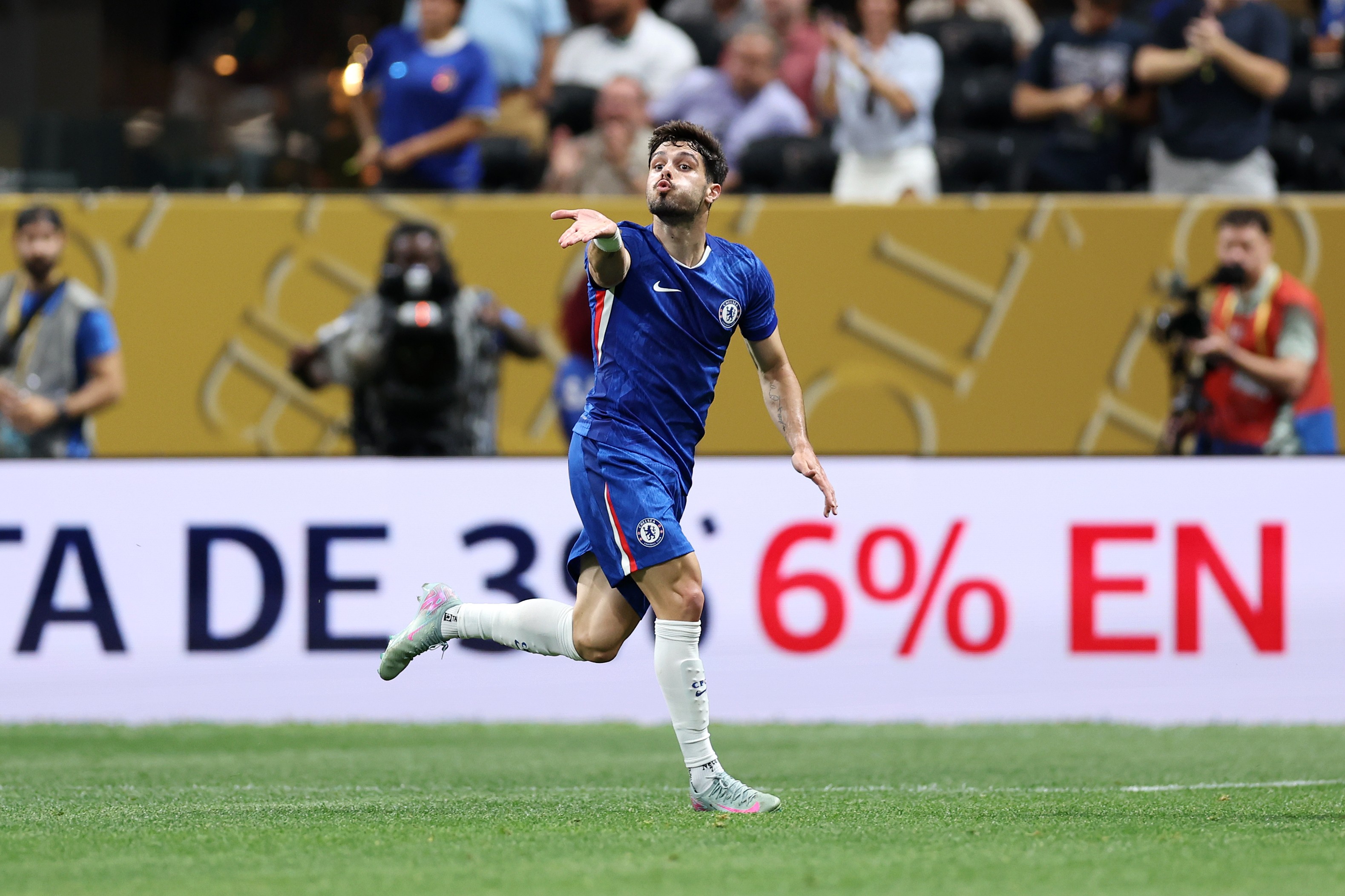 Artilheiro do Chelsea na Copa virou profissional com Abel Ferreira e jogou no 