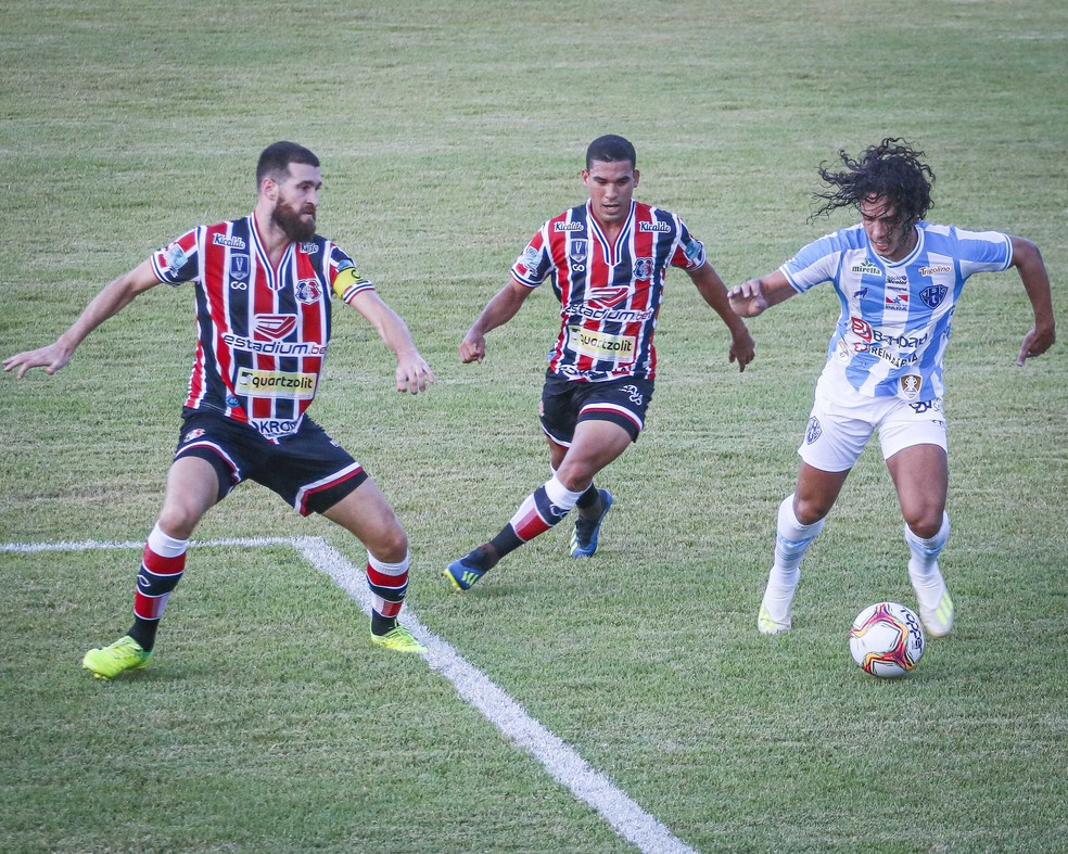 Santa Cruz x Paysandu: imagens de jogos anteriores