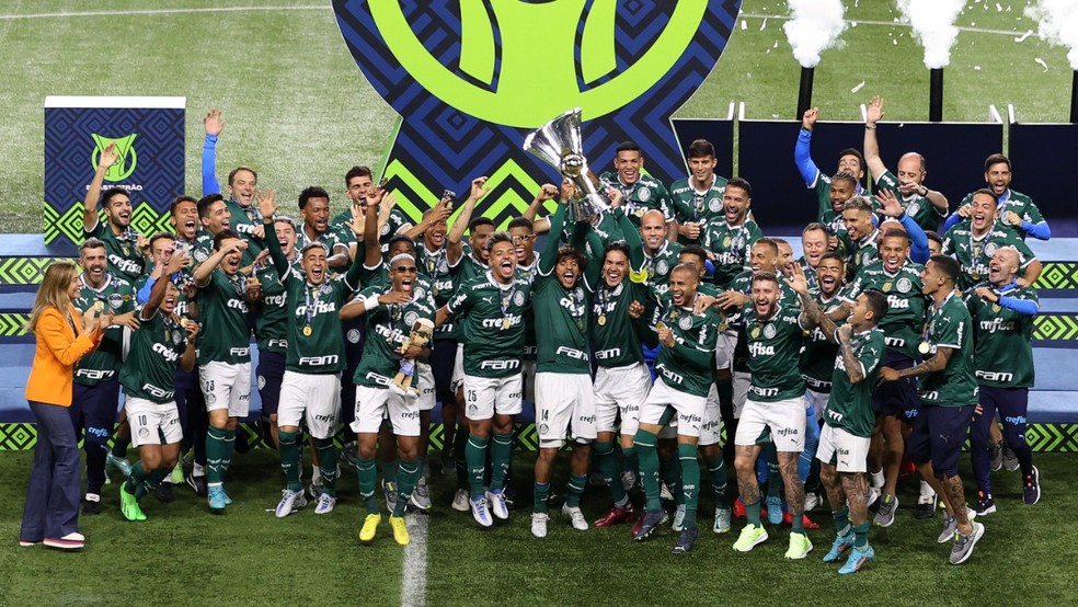 Campeão antes de jogar, Palmeiras chega a seu título brasileiro