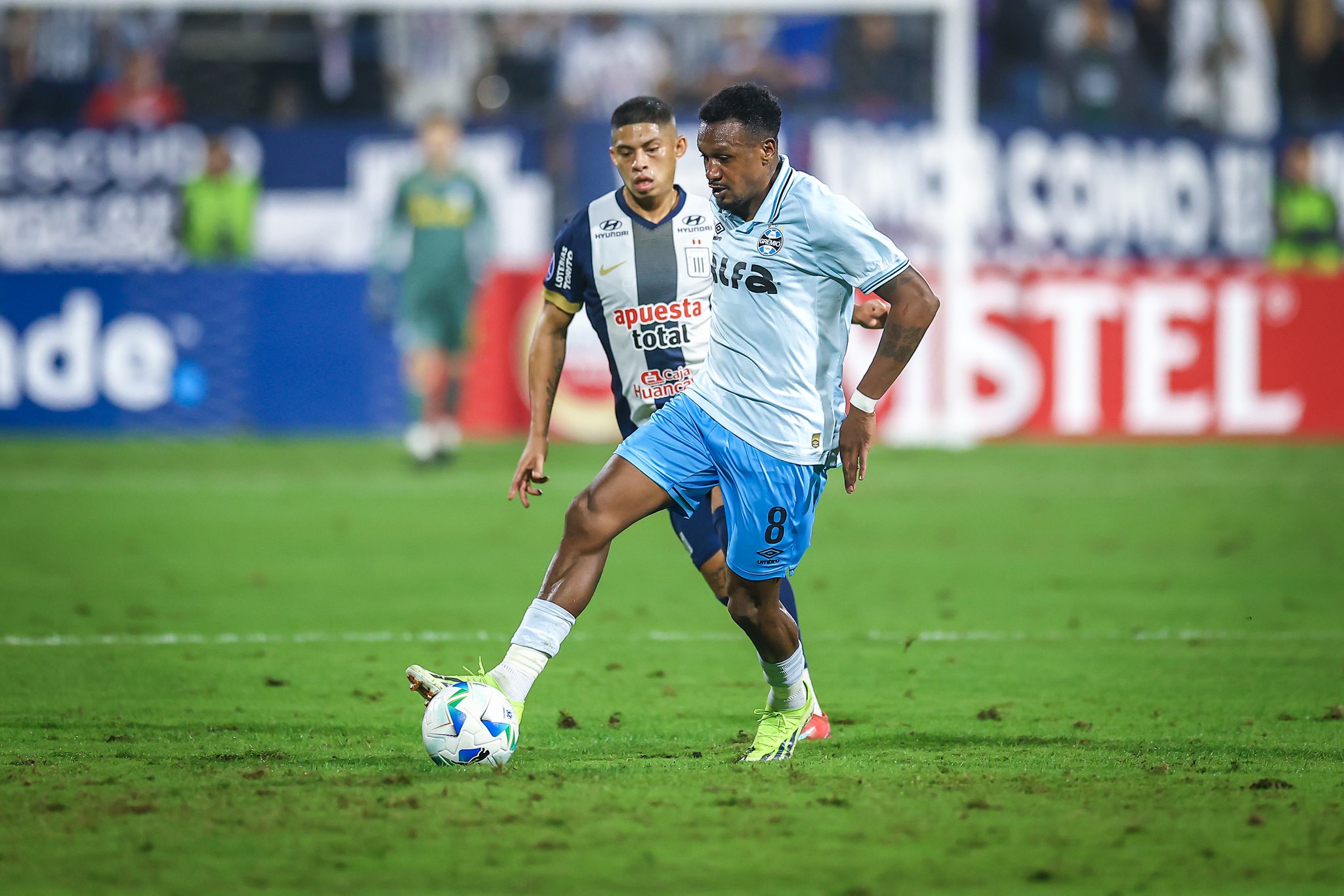 Grêmio busca de armador após Monsalve e Cristaldo decepcionarem
